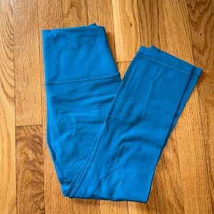 Lulu Lemon Align 23’ crops - Teal